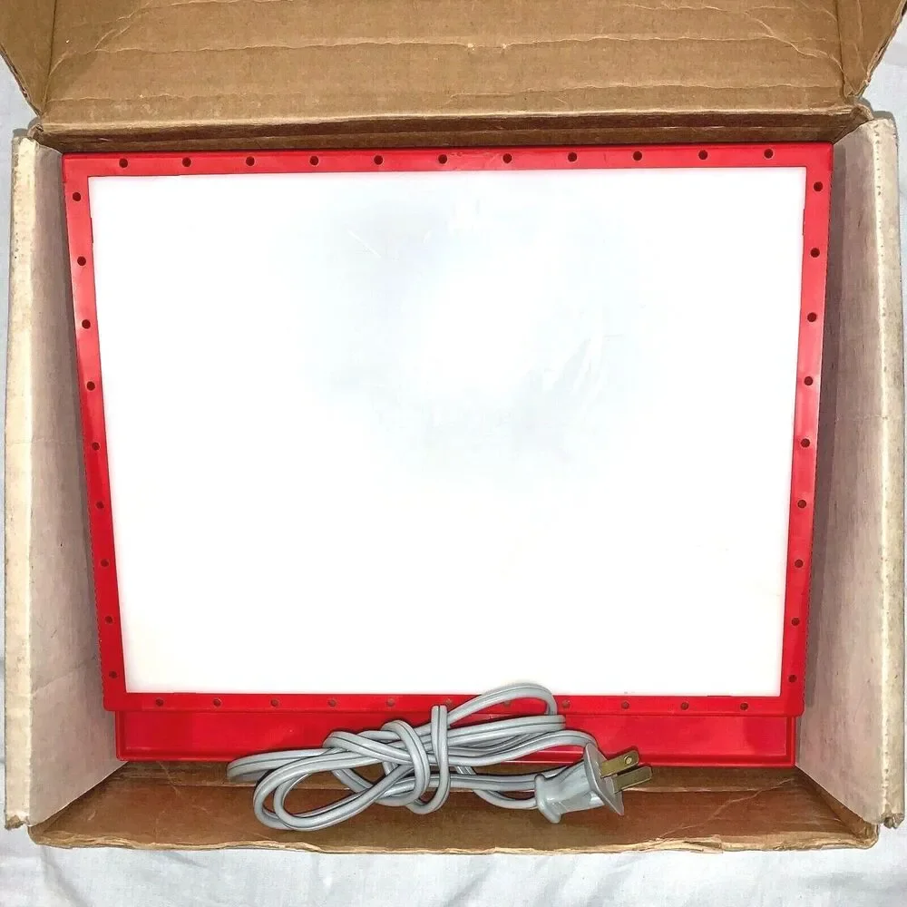 Vintage World of Disney By Lakeside Light Up Drawing Desk #5340 (WORKS!) 10215